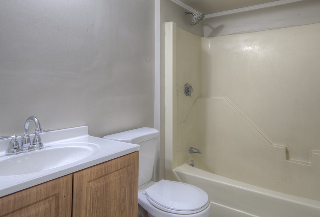 2 Thistle Road Saugus, MA 01906 - Photo 26 of 28 Gallery Image 26