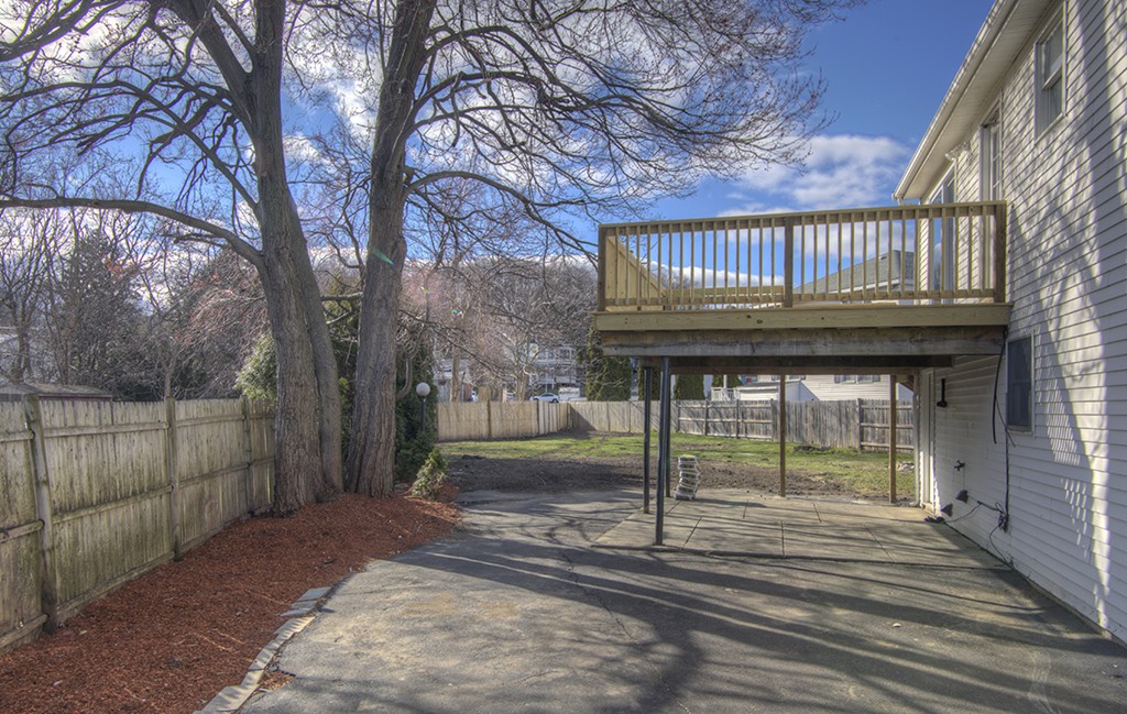 2 Thistle Road Saugus, MA 01906 - Photo 4 of 28 Gallery Image 4