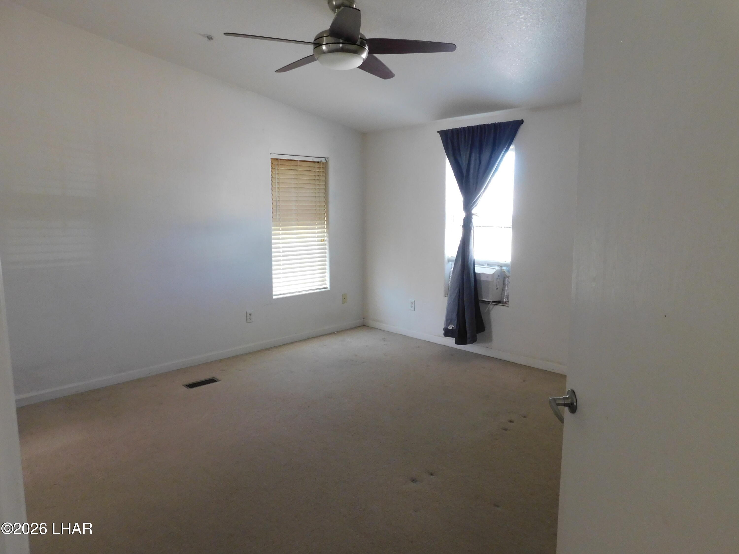 655 West Cowell Street Quartzsite, AZ 85346 - Photo 19 of 37 Bedroom 3