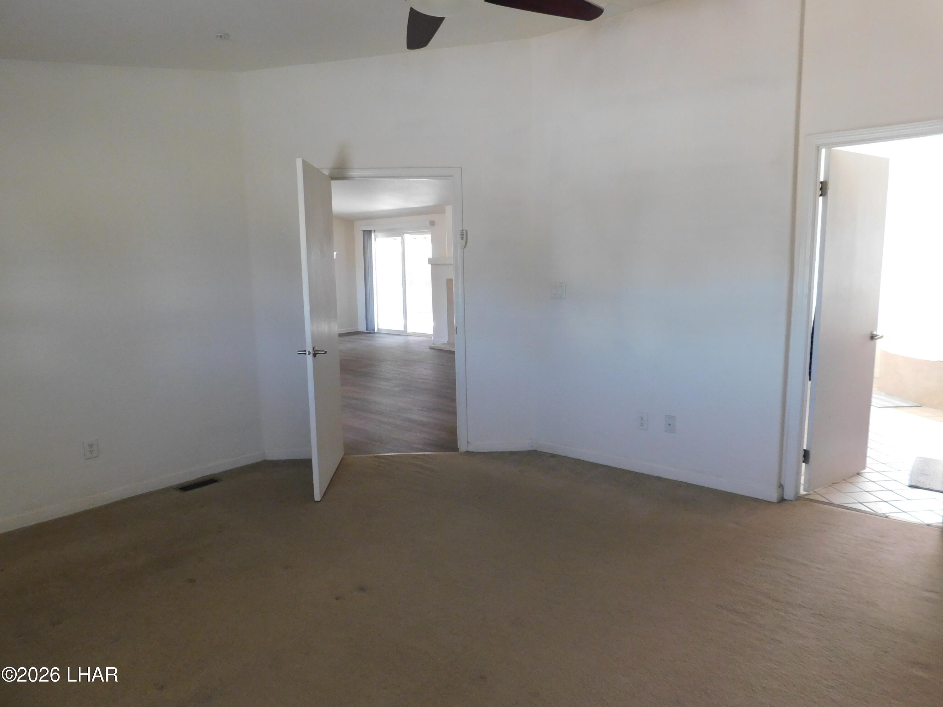 655 West Cowell Street Quartzsite, AZ 85346 - Photo 20 of 37 Bedroom 3