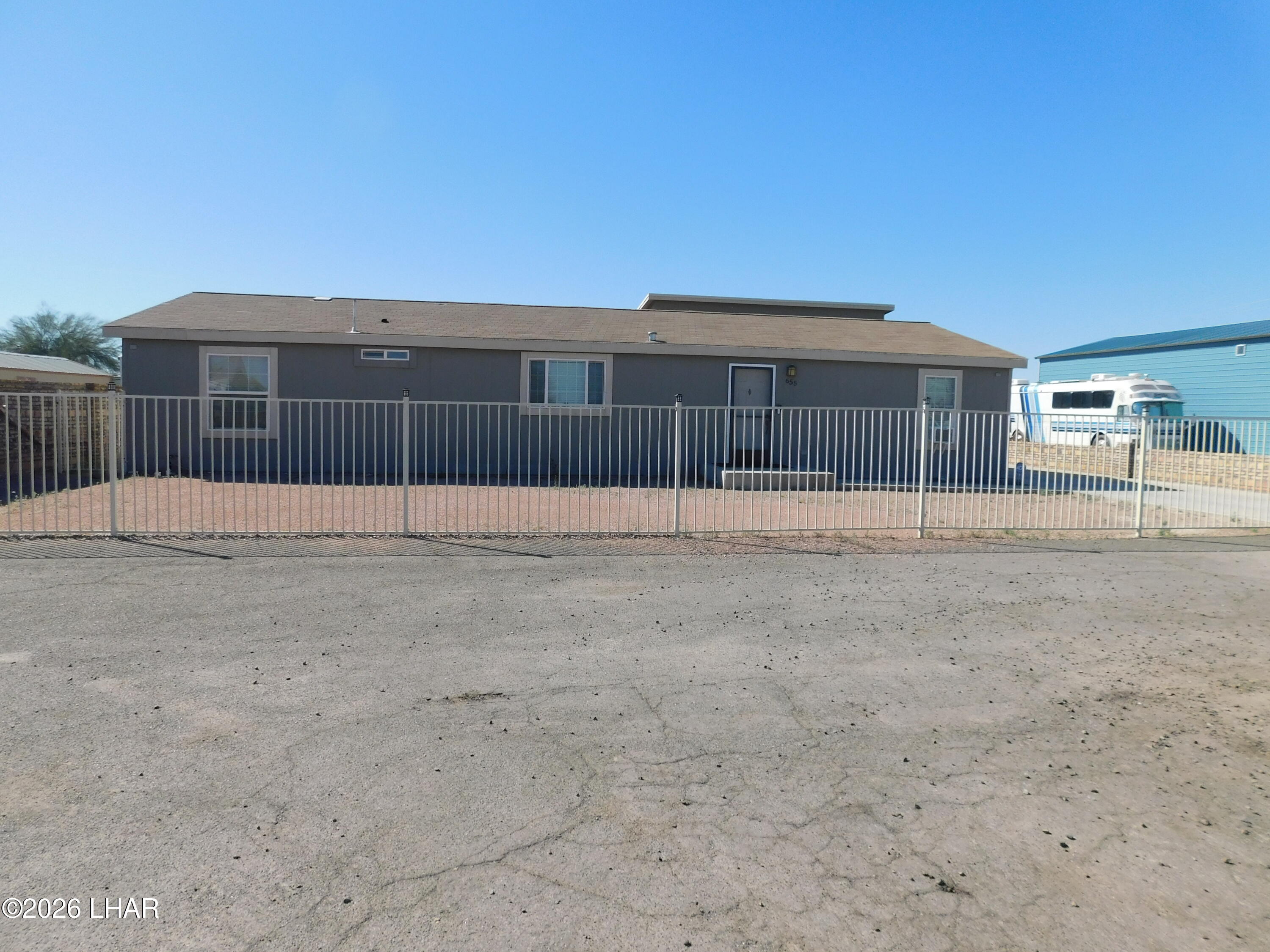 655 West Cowell Street Quartzsite, AZ 85346 - Photo 2 of 37 DSCN8989