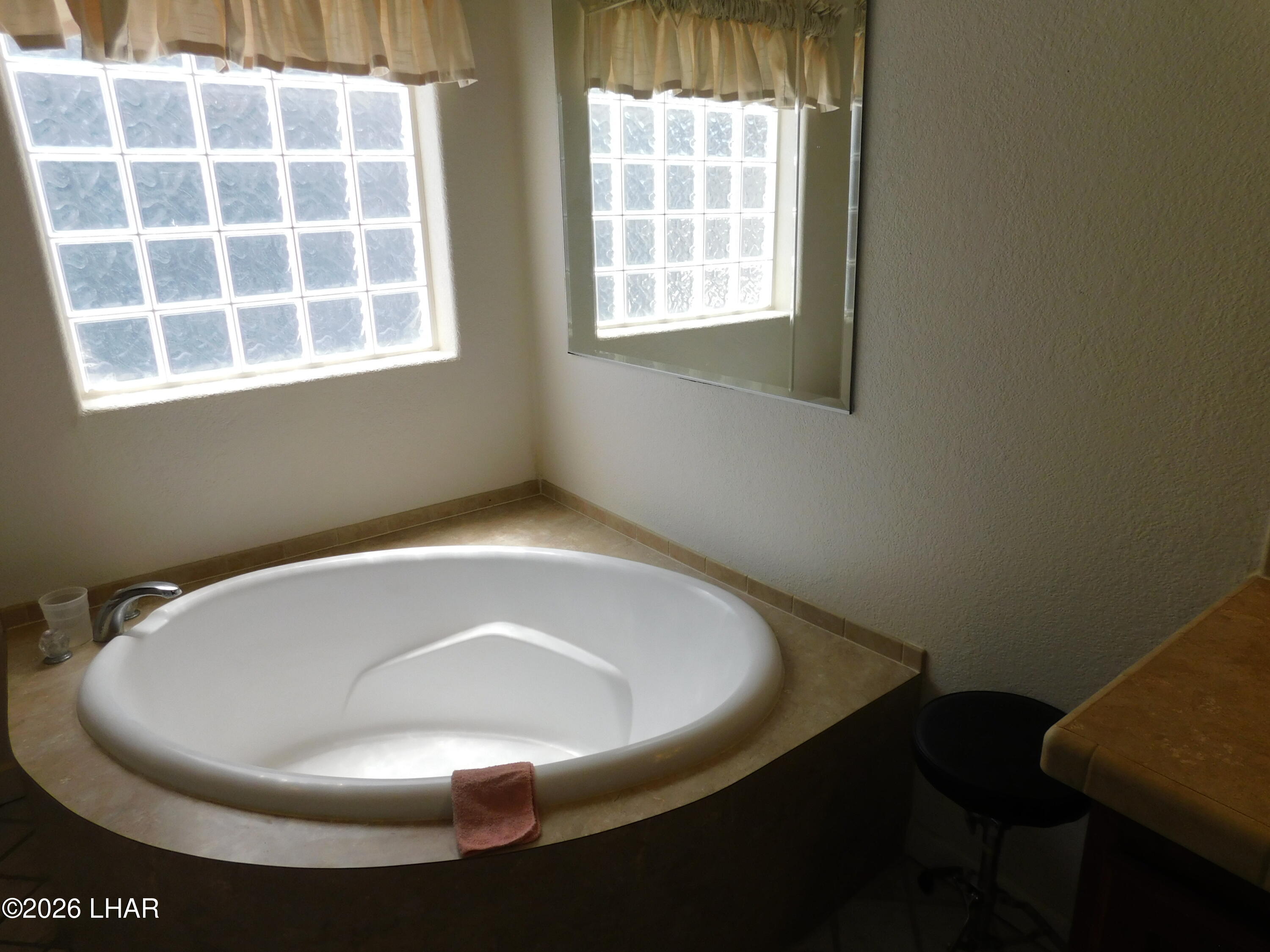 655 West Cowell Street Quartzsite, AZ 85346 - Photo 23 of 37 Garden Tub
