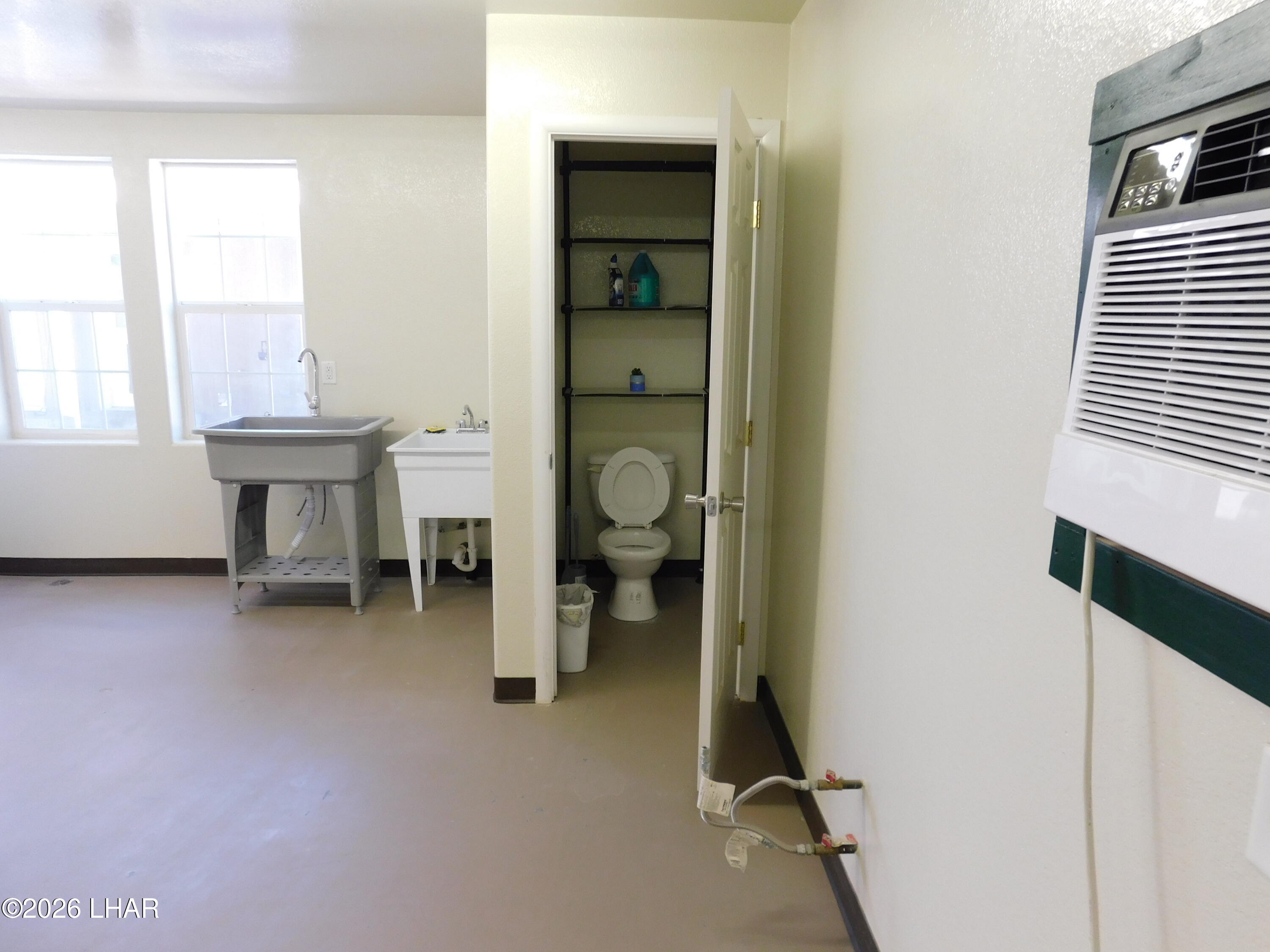 655 West Cowell Street Quartzsite, AZ 85346 - Photo 30 of 37 Quarter restroom in multi-purpose room