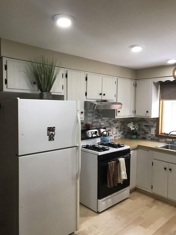 22 Evergreen Road Hubbardston, MA 01452 - Photo 12 of 36 Gallery Image 12