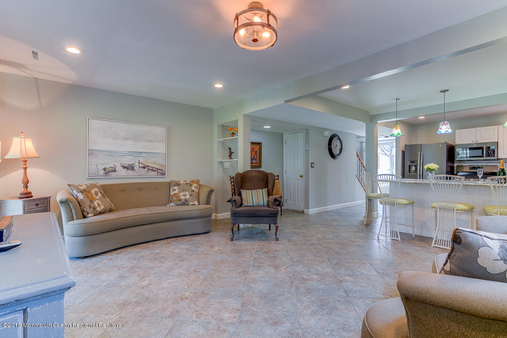 33 Locust Way Spring Lake Heights, NJ 07762 - Photo 11 of 33 Living Room