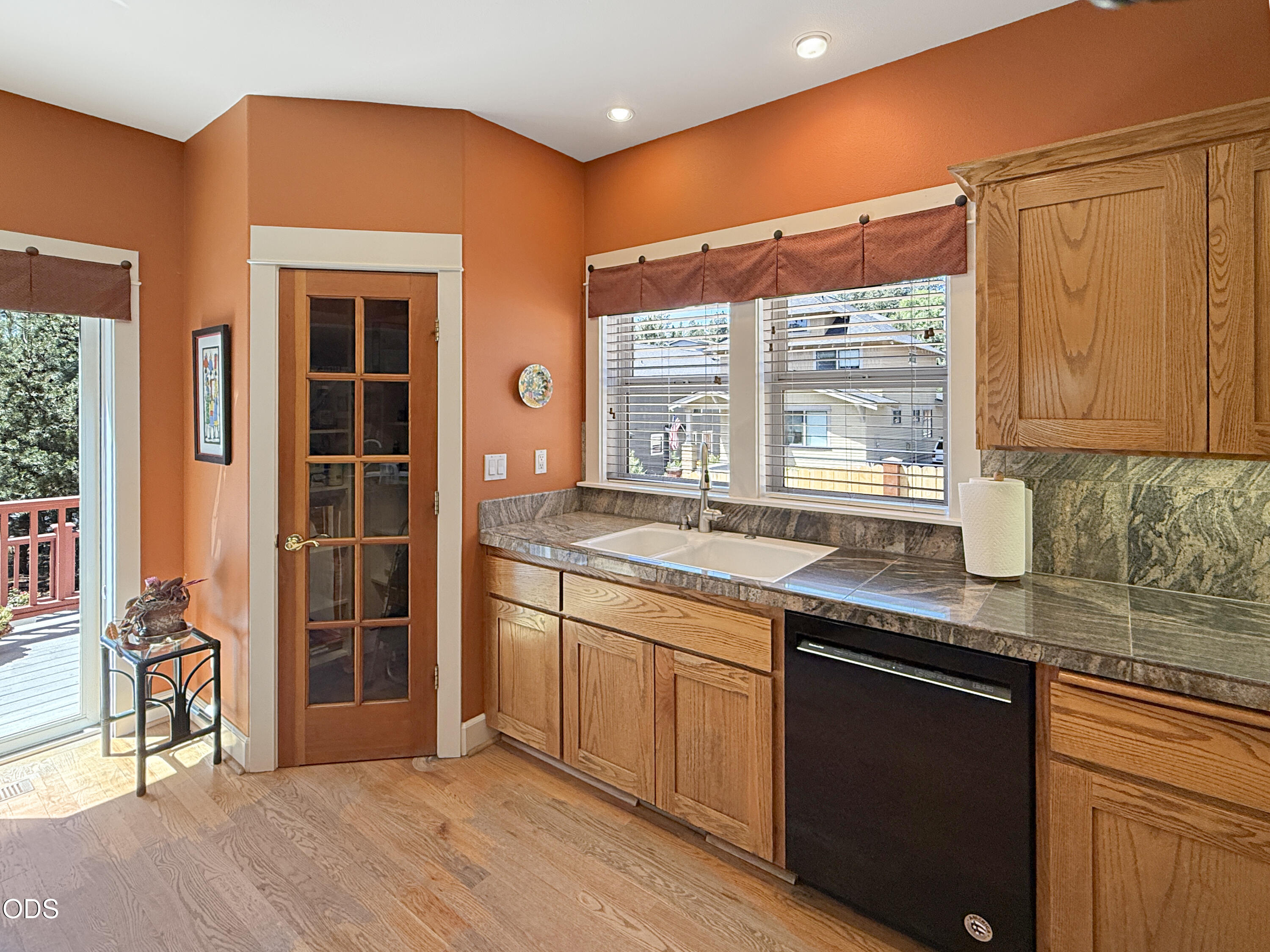 2331 Northwest Awbrey Road Bend, OR 97703 - Photo 11 of 40