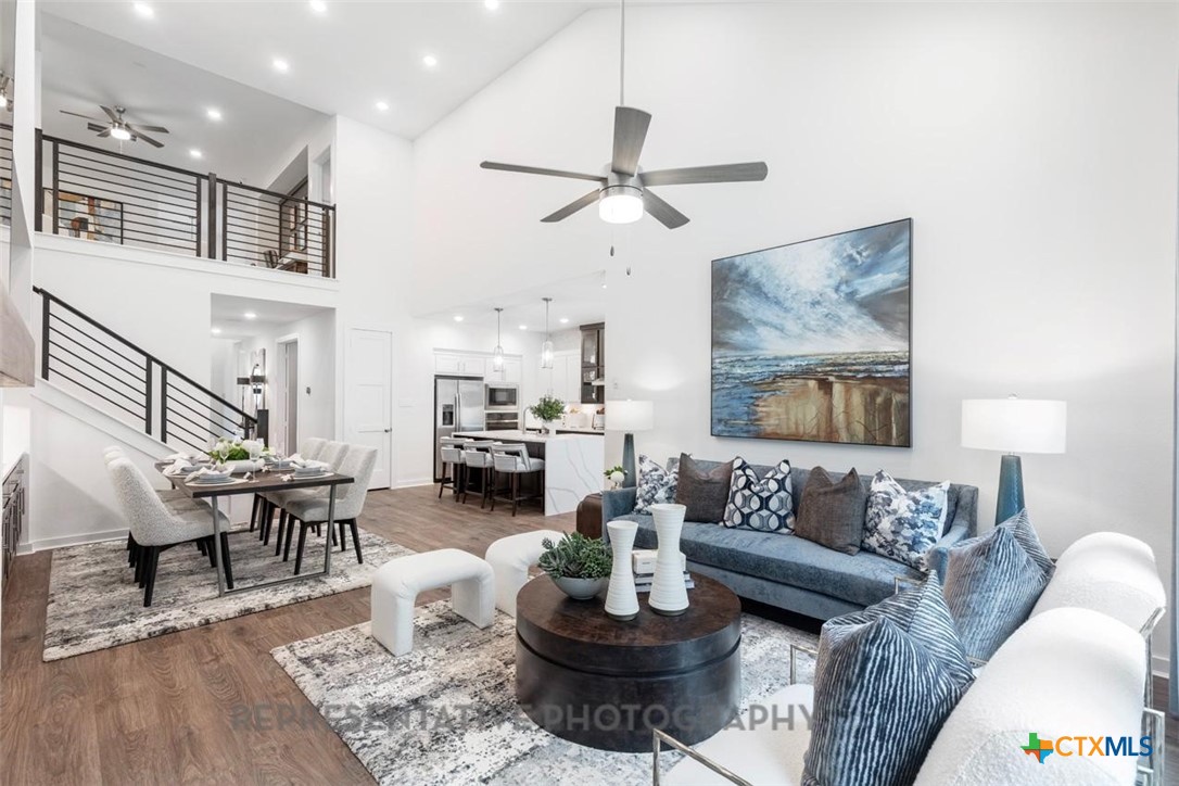 11922 Lofted Bloom Schertz, TX 78154 - Photo 3 of 32 Family Room