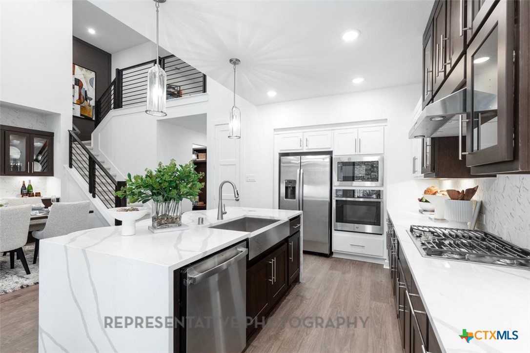 11922 Lofted Bloom Schertz, TX 78154 - Photo 5 of 32 Kitchen