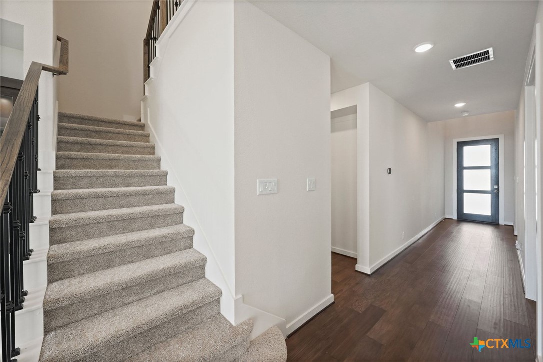 11922 Lofted Bloom Schertz, TX 78154 - Photo 10 of 27 Entry