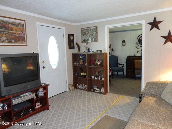 3 Old Post Road Tobyhanna, PA 18466 - Photo 4 of 32 Living Room into Office