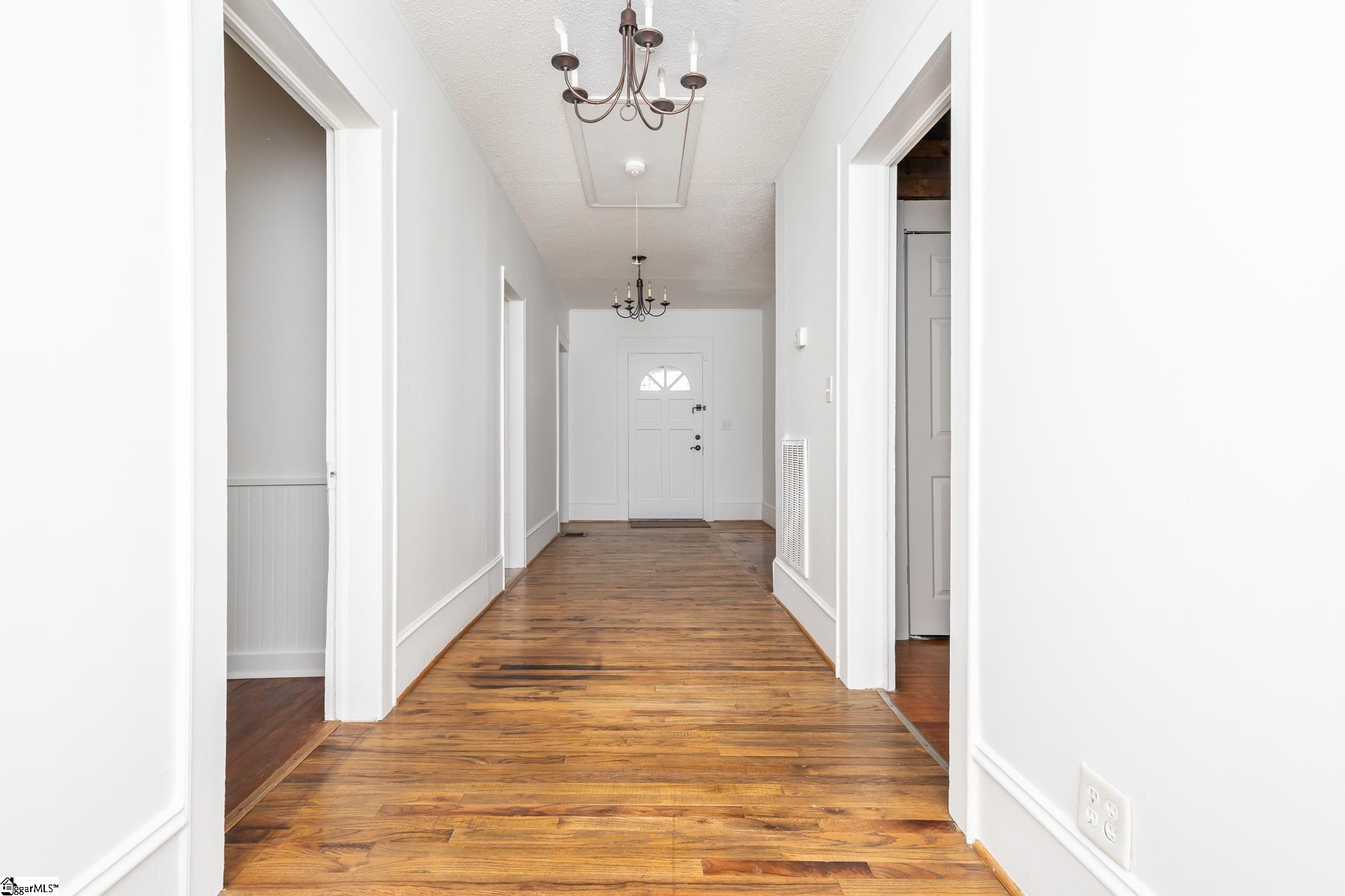 119 Simmons Street Anderson, SC 29625 - Photo 4 of 35