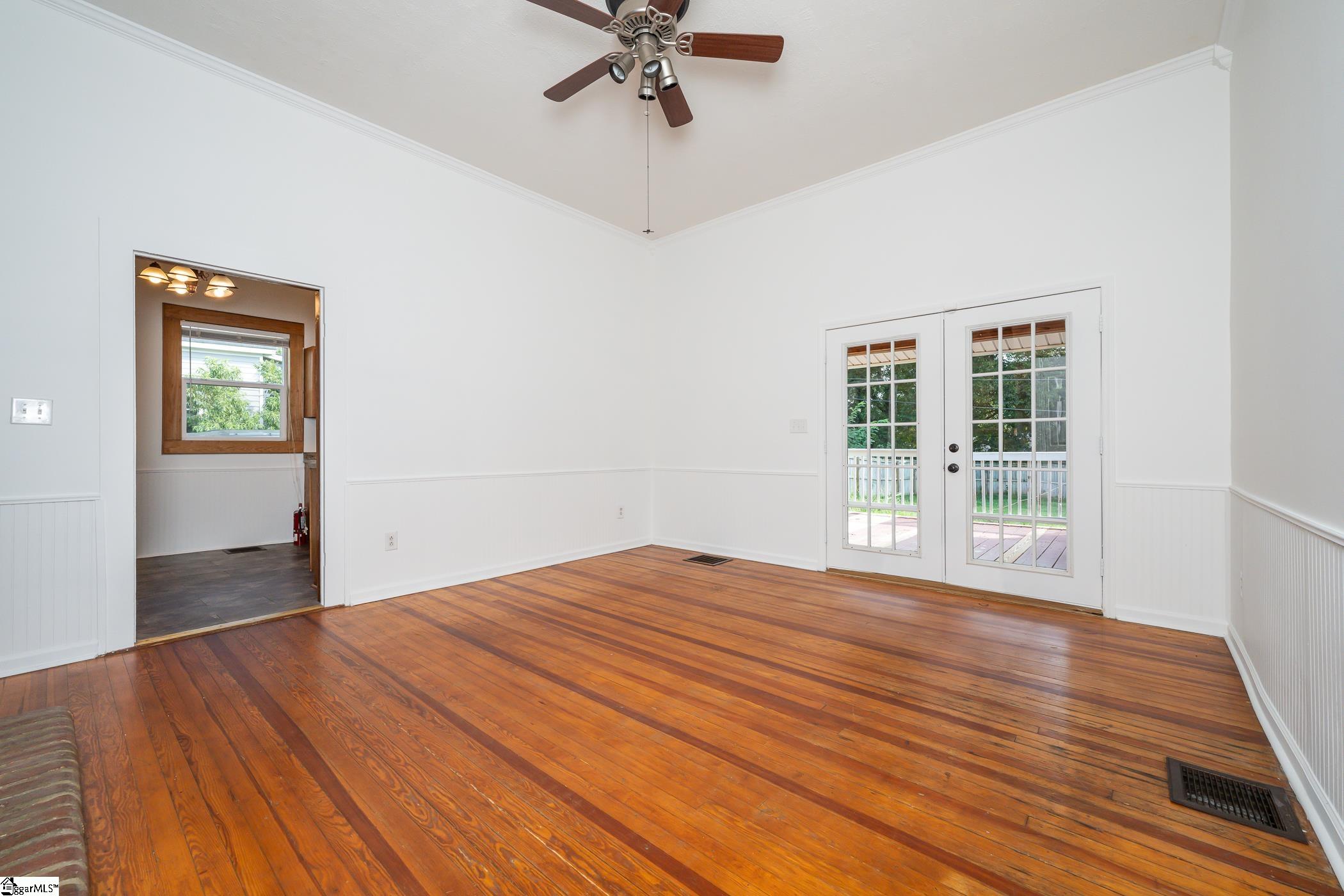 119 Simmons Street Anderson, SC 29625 - Photo 7 of 35