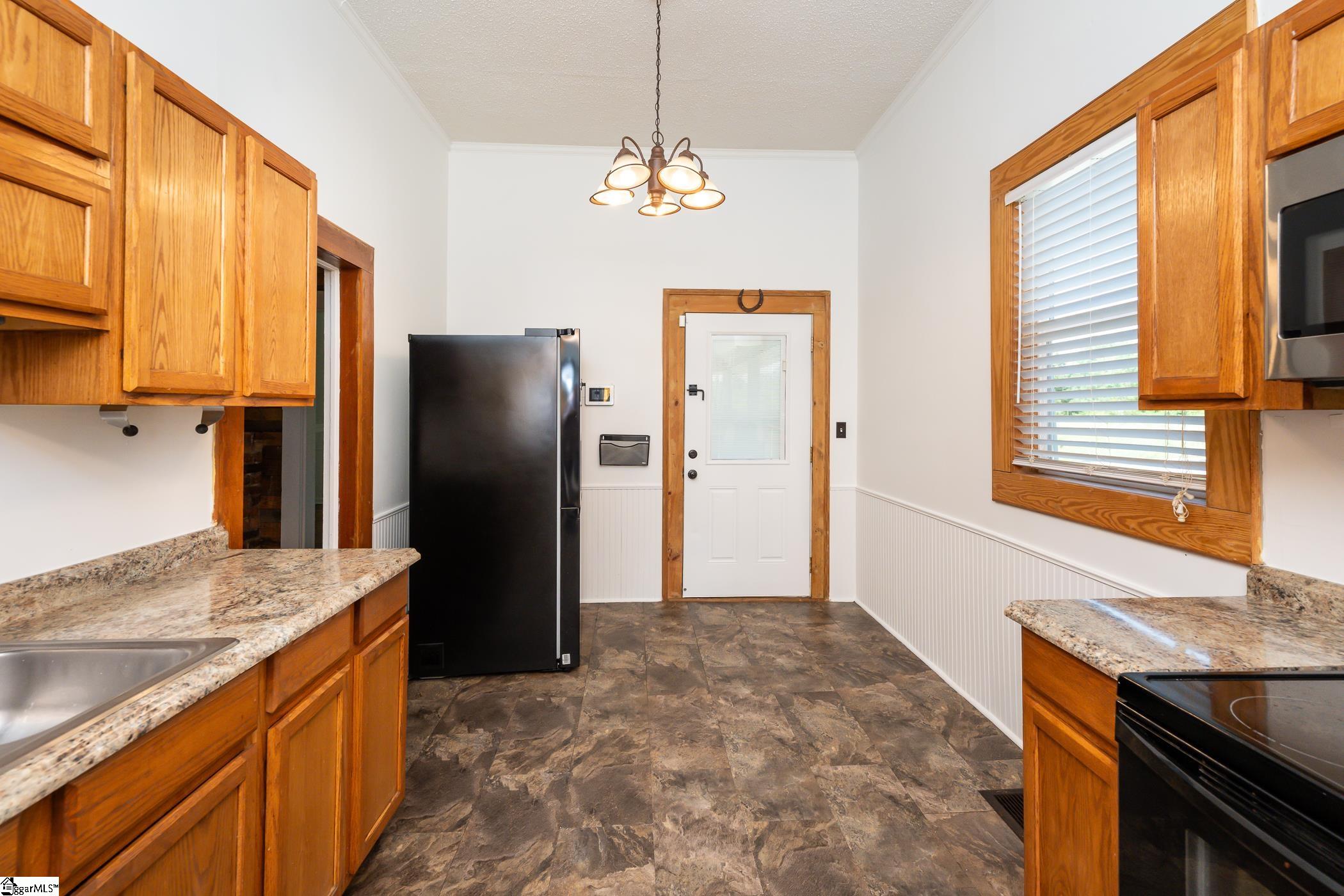 119 Simmons Street Anderson, SC 29625 - Photo 10 of 35