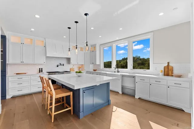 $1,399,900 | 2747 VĆa Del Robles, Fallbrook, CA 92028