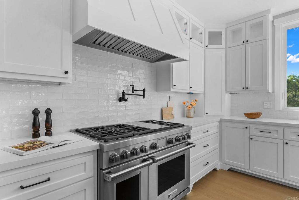 2747 Vía Del Robles Fallbrook, CA 92028 - Photo 15 of 56