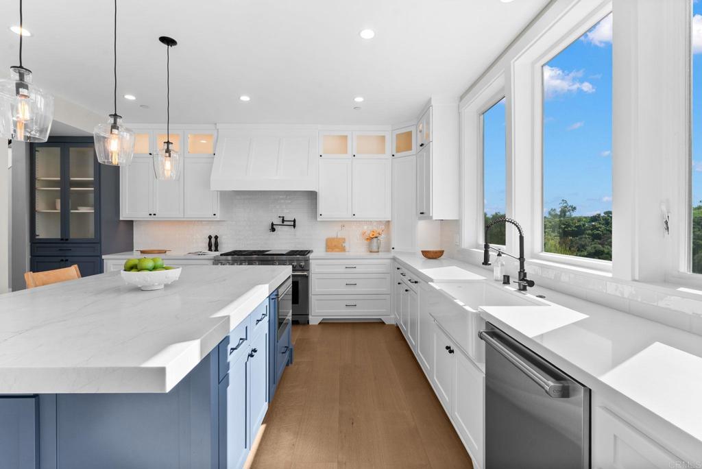 2747 Vía Del Robles Fallbrook, CA 92028 - Photo 19 of 56