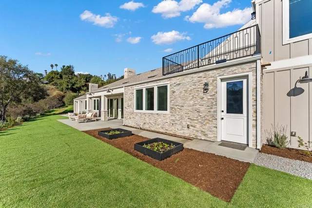 $1,399,900 | 2747 VĆa Del Robles, Fallbrook, CA 92028