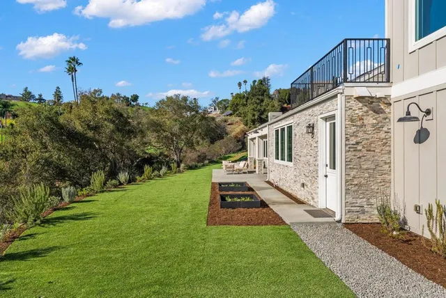 $1,399,900 | 2747 VĆa Del Robles, Fallbrook, CA 92028