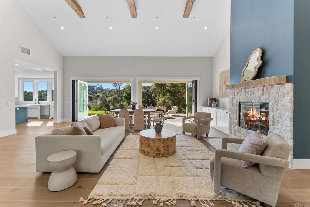 2747 Vía Del Robles Fallbrook, CA 92028 - Photo 5 of 56