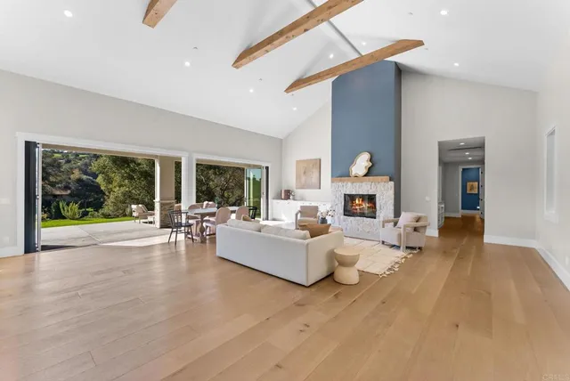 $1,399,900 | 2747 VĆa Del Robles, Fallbrook, CA 92028