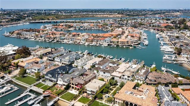 $21,397,500 | 13 Harbor Island, Newport Beach, CA 92660