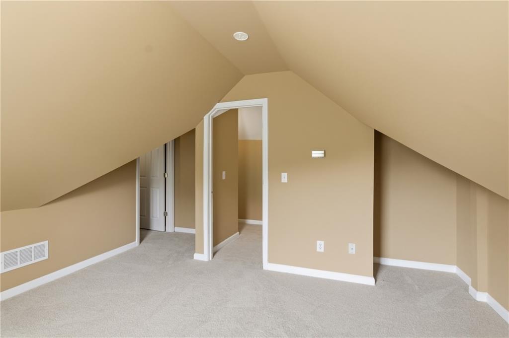 1081 Estes Drive Southwest, Unit 504 Atlanta, GA 30310 - Photo 28 of 32 a view of an empty room