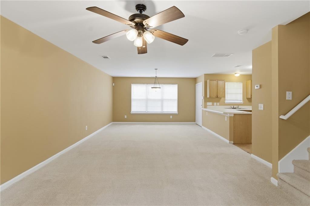 1081 Estes Drive Southwest, Unit 504 Atlanta, GA 30310 - Photo 4 of 32 a view of an empty room with a window