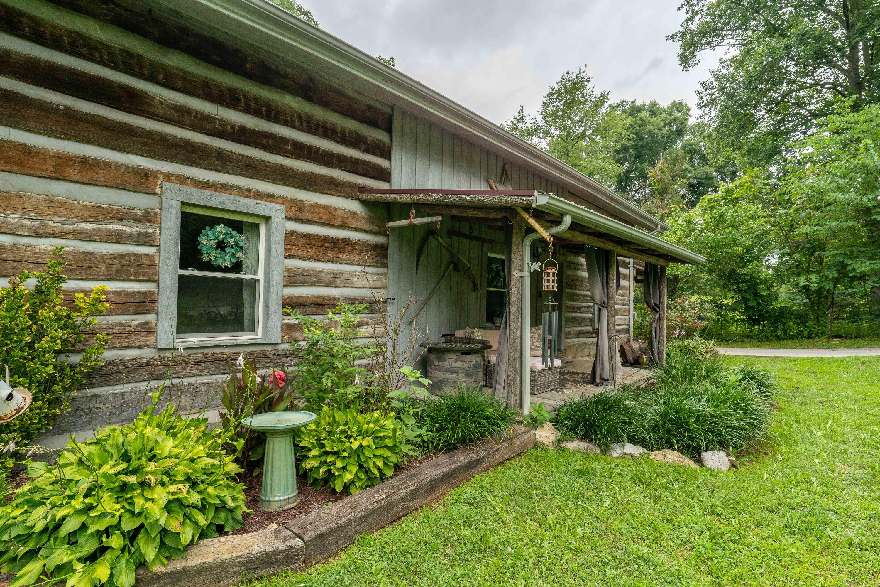 240 Timber Ridge Road Bluff City, TN 37618 - Photo 4 of 58 240 Timber Ridge (5 of 59)
