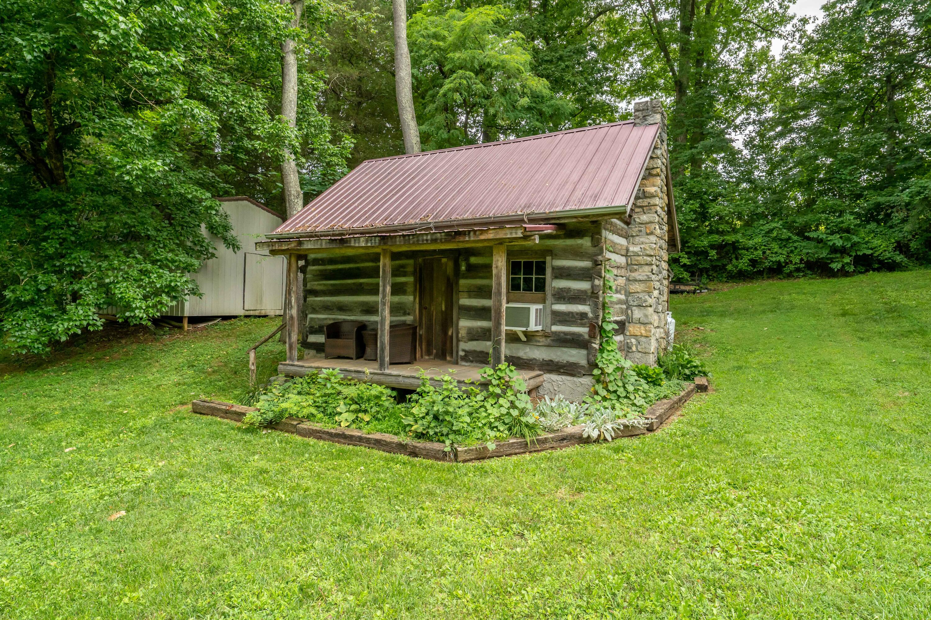 240 Timber Ridge Road Bluff City, TN 37618 - Photo 49 of 58 240 Timber Ridge (50 of 59)