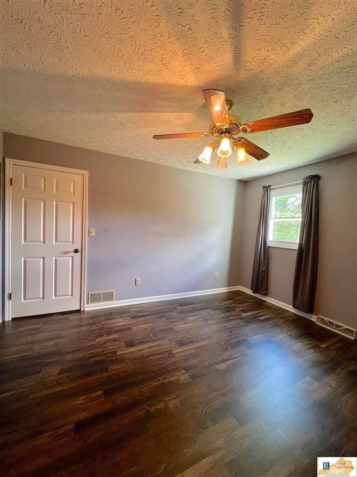 3424 Russell Springs Road Columbia, KY 42728 - Photo 36 of 45 Gallery Image 36