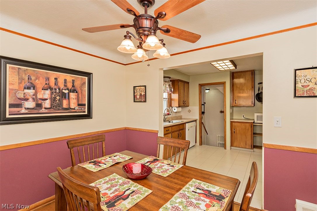 32228 Dickerson Road Willowick, OH 44095 - Photo 10 of 30