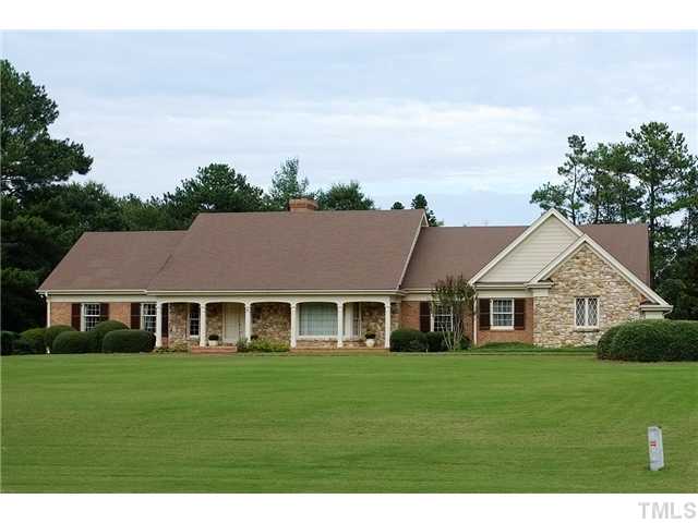 5704 Castlebrook Drive Raleigh, NC 27604 - Photo 1 of 25 Gallery Image 1