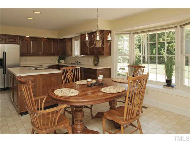 5704 Castlebrook Drive Raleigh, NC 27604 - Photo 7 of 25 Gallery Image 7