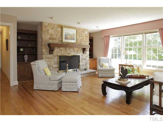 5704 Castlebrook Drive Raleigh, NC 27604 - Photo 8 of 25 Gallery Image 8