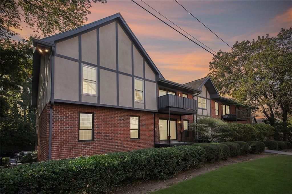 6851 Roswell Road, Unit F32 Atlanta, GA 30328 - Photo 2 of 32