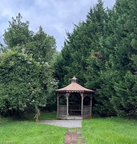 $2,195 | 494 Shady Grove Court, Winston-Salem, NC 27103