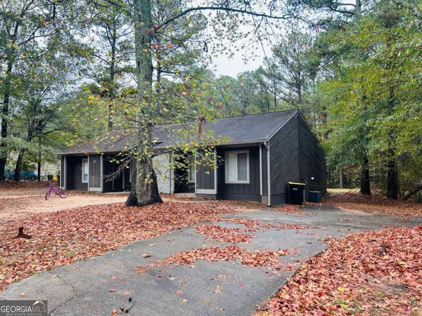 $1,295 | 140 Summerwood Drive, Unit 140, Fairburn, GA 30213