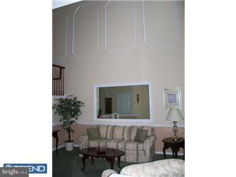 25 Windingbrook Road Bordentown, NJ 08505 - Photo 2 of 12 Living Room
