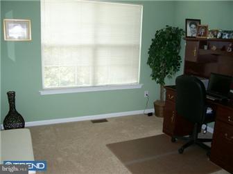 25 Windingbrook Road Bordentown, NJ 08505 - Photo 11 of 12 Office / Study