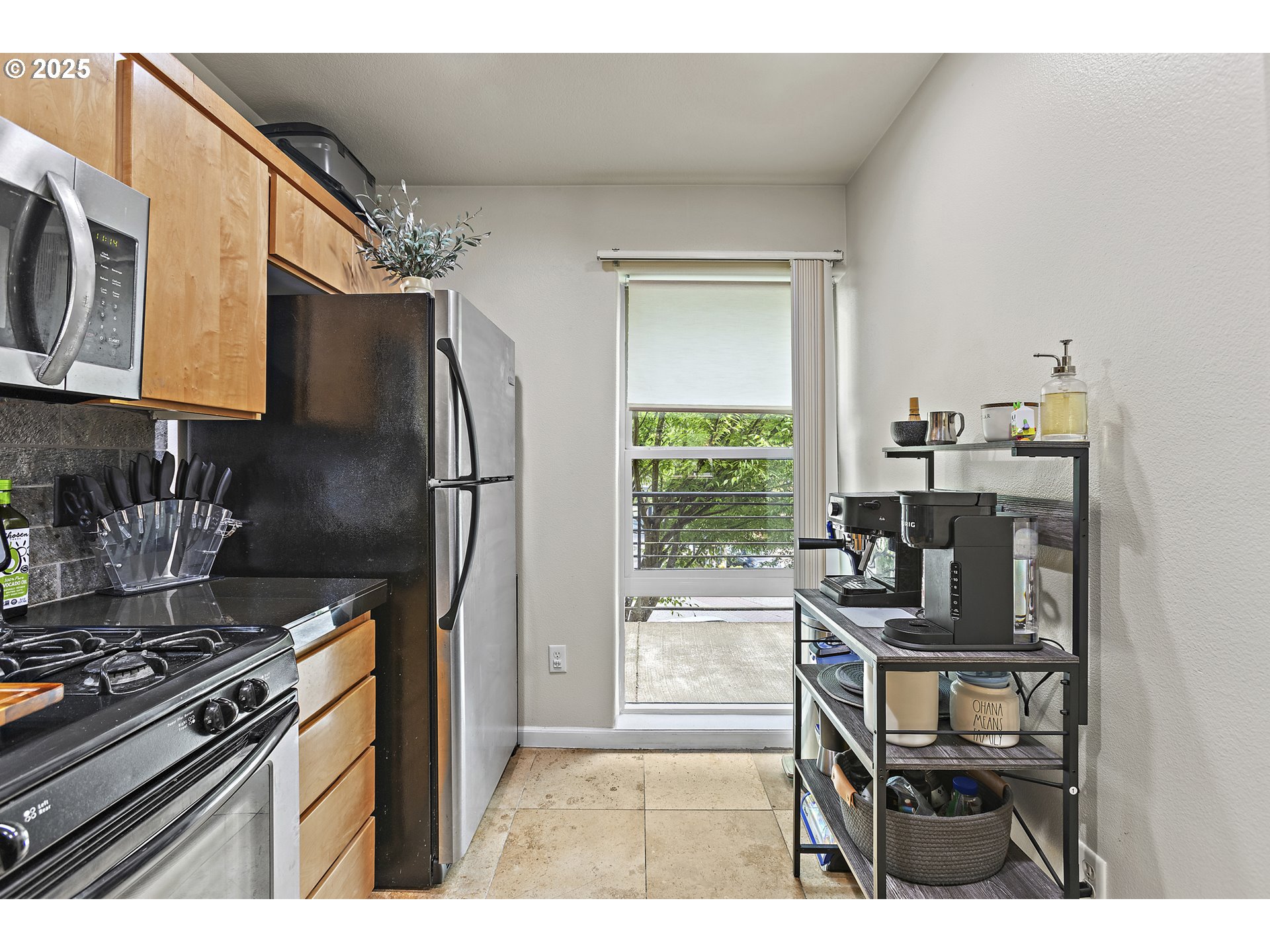 17040 Southwest Whitley Way, Unit 201 Beaverton, OR 97006 - Photo 22 of 41