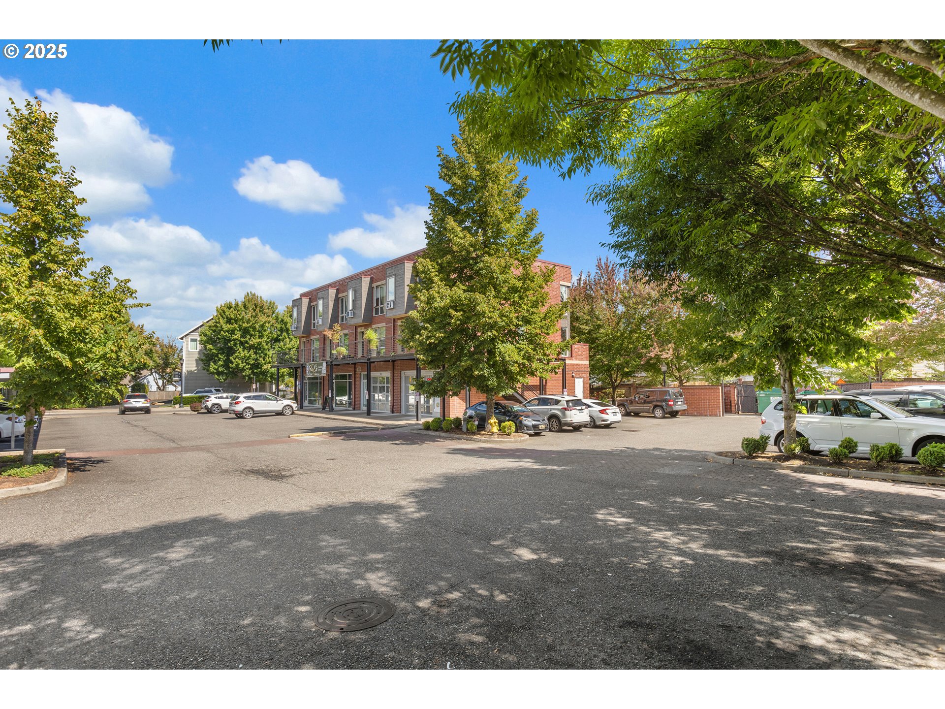 17040 Southwest Whitley Way, Unit 201 Beaverton, OR 97006 - Photo 38 of 41