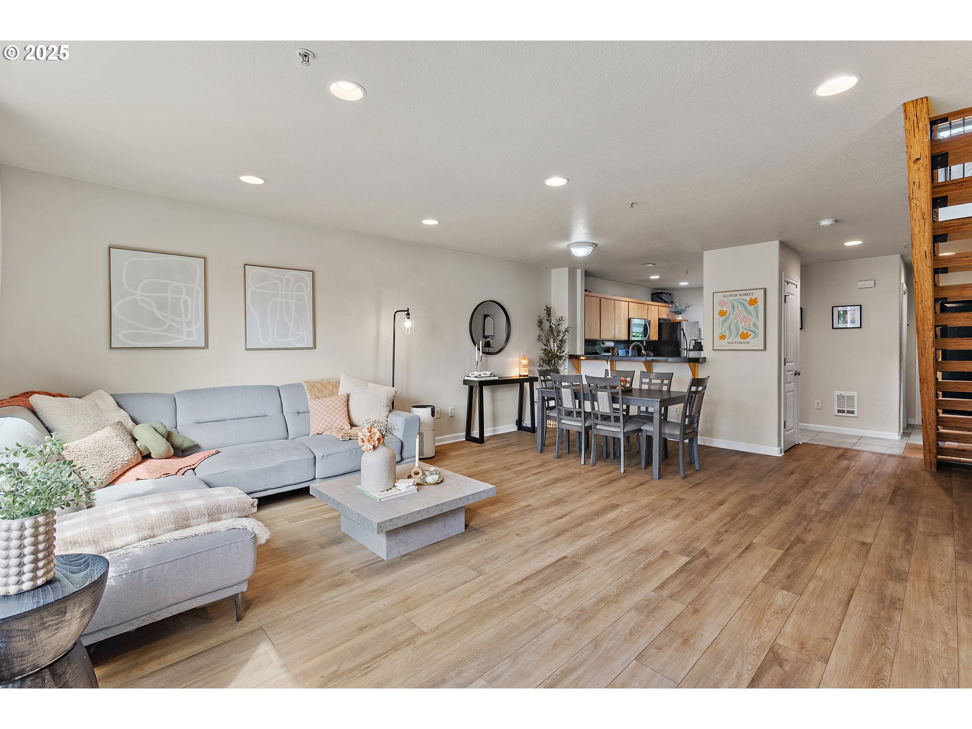 17040 Southwest Whitley Way, Unit 201 Beaverton, OR 97006 - Photo 5 of 41