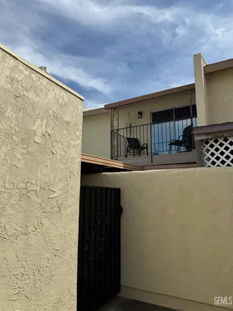 $272,900 | Undisclosed Address, Bakersfield, CA 93308