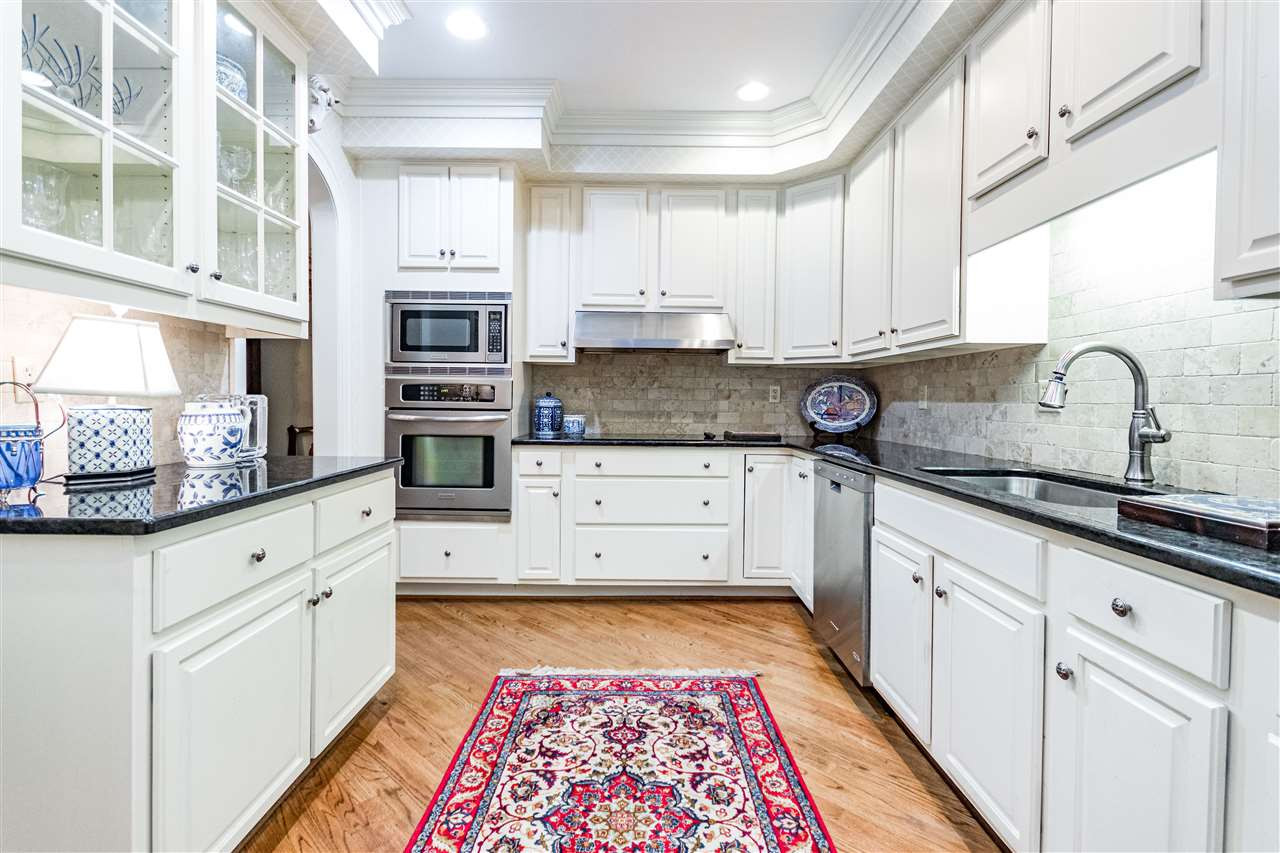 3314 Ridgecrest Court Raleigh, NC 27607 - Photo 3 of 26 Photo 3