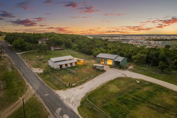 $1,320,000 | 330 County Road 166, Georgetown, TX 78626