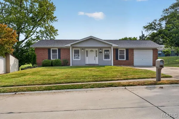 $340,000 | 3404 Taylor Avenue, Bridgeton, MO 63044