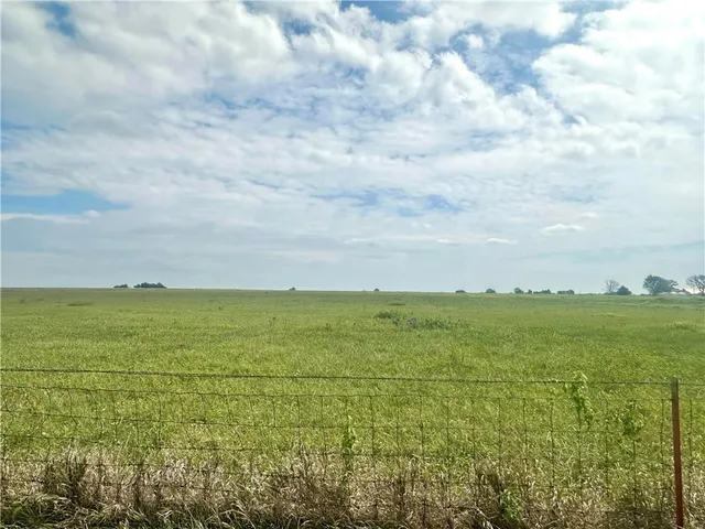 $468,000 | 1 & 4 33-14-18 N/a, Overbrook, KS 66524