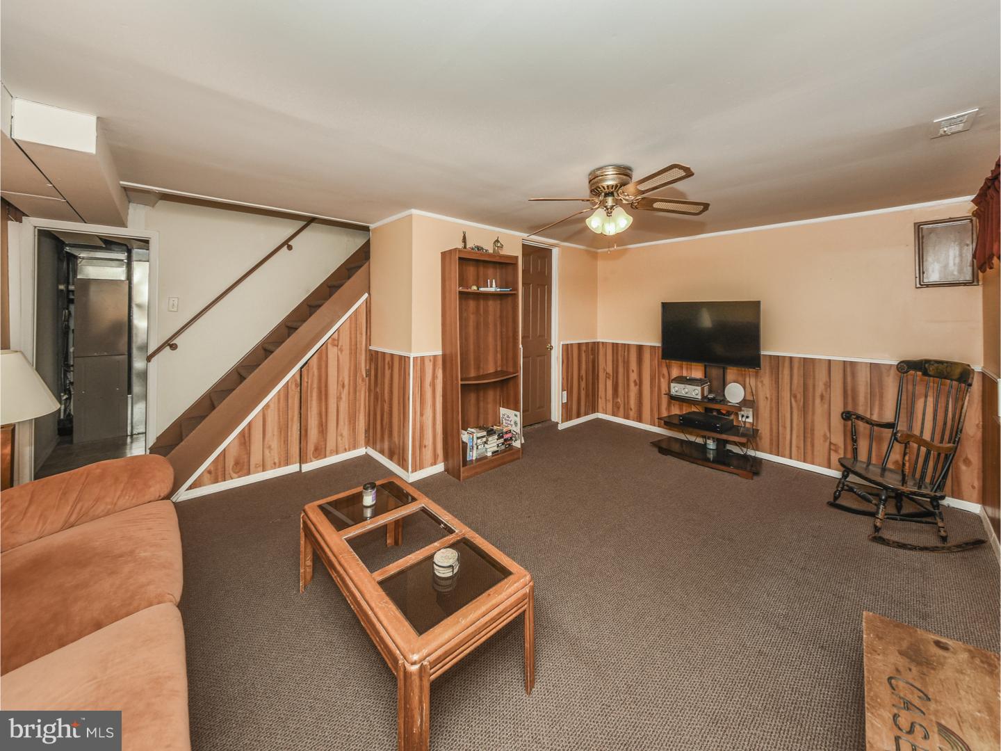 12618 Richton Road Philadelphia, PA 19154 - Photo 20 of 26 Family Room