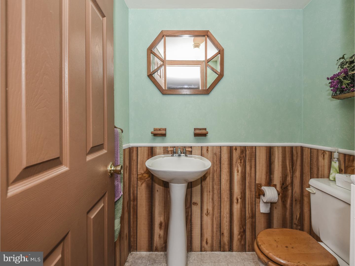 12618 Richton Road Philadelphia, PA 19154 - Photo 22 of 26 Half Bath