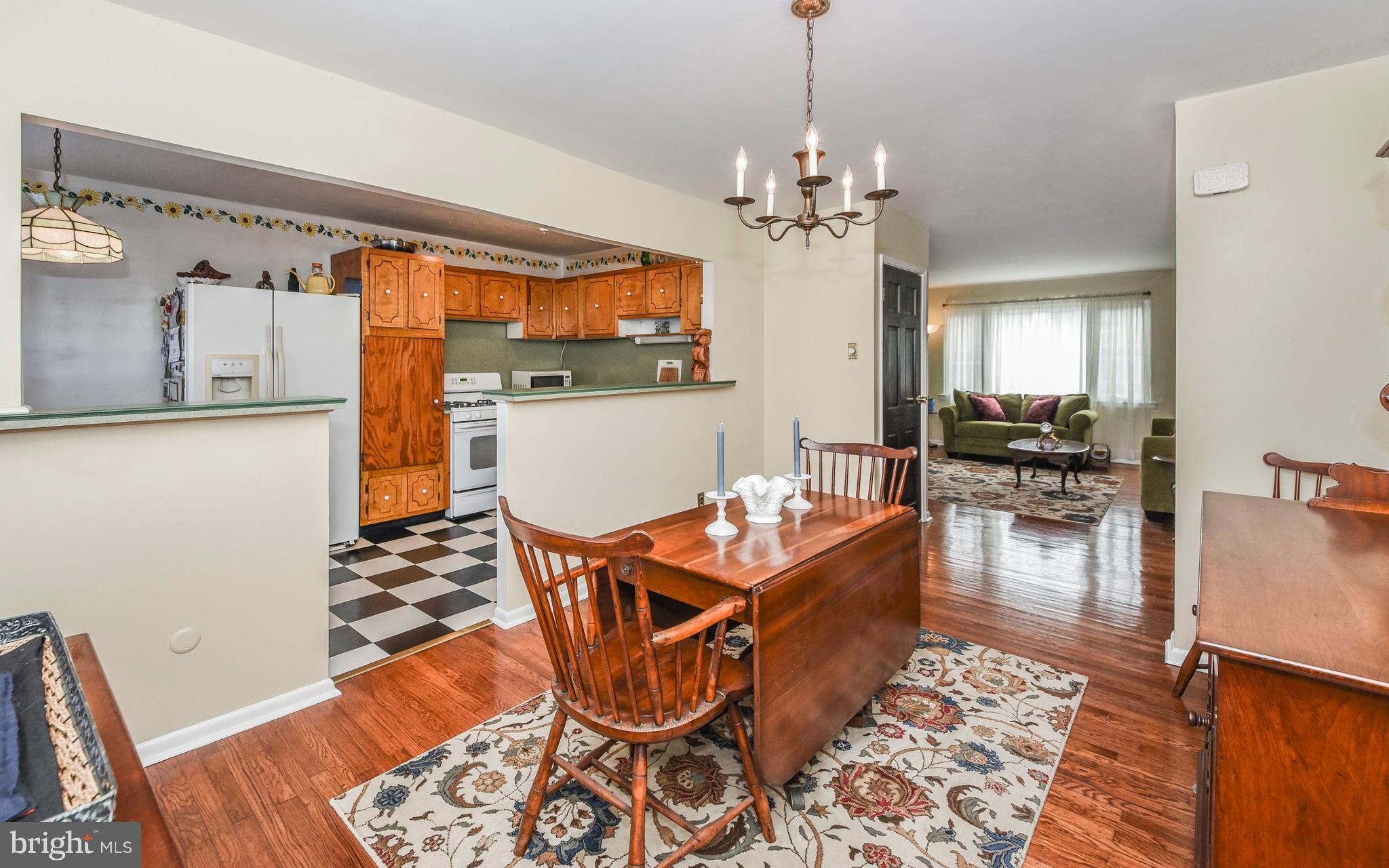 12618 Richton Road Philadelphia, PA 19154 - Photo 9 of 26 Dining Room